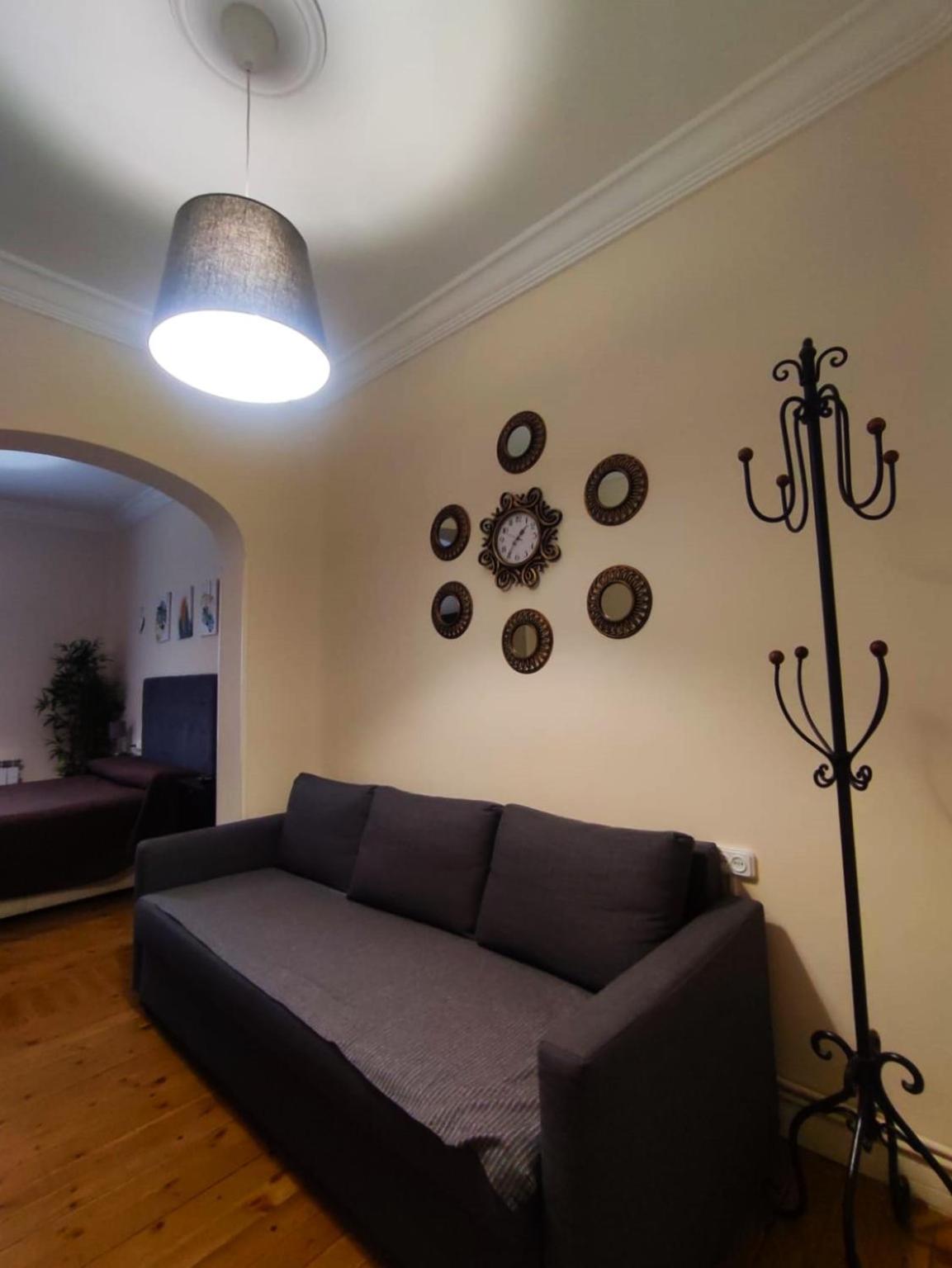 Alojamiento Don Ramon Appartement Madrid Buitenkant foto