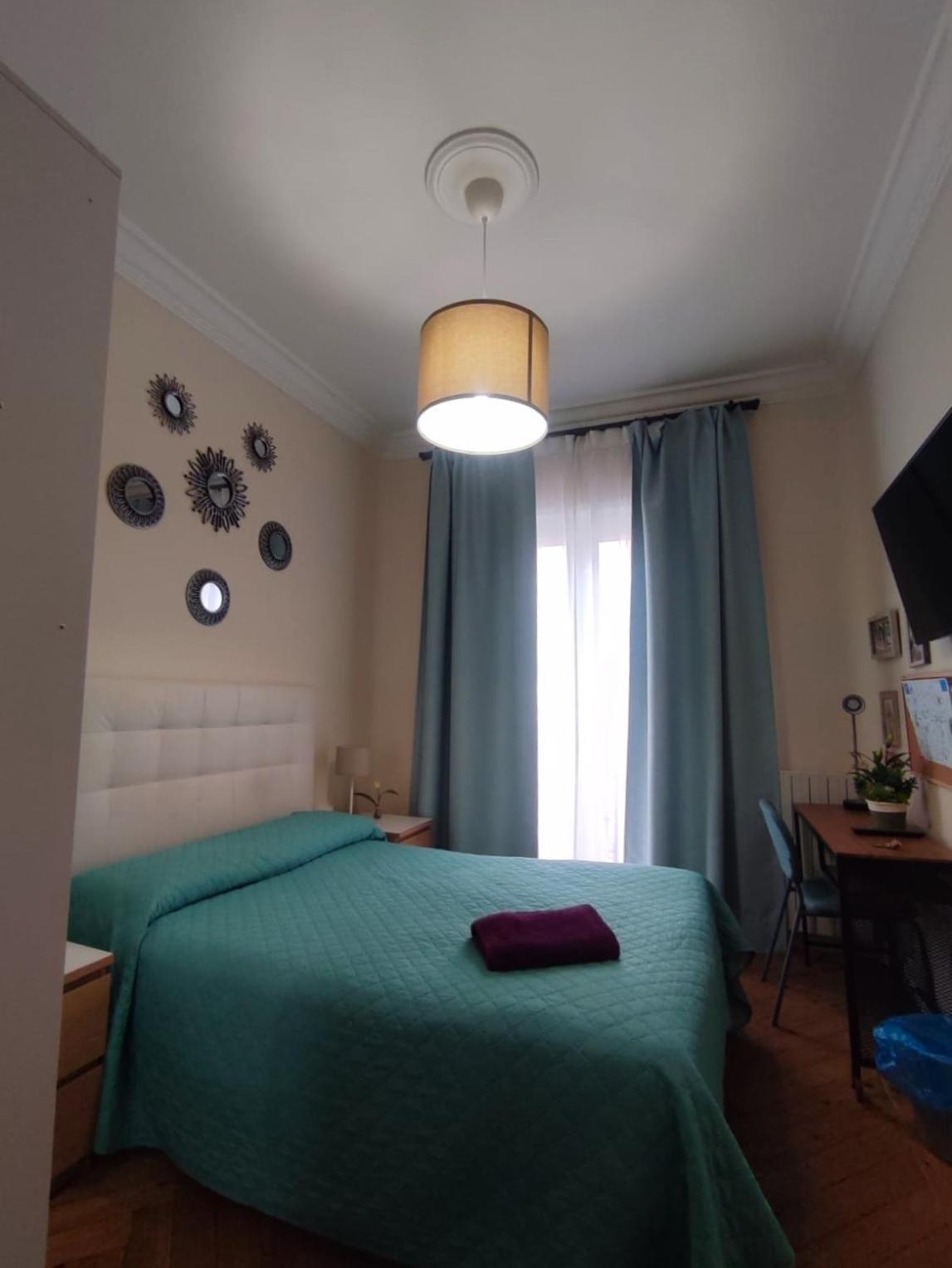 Alojamiento Don Ramon Appartement Madrid Buitenkant foto